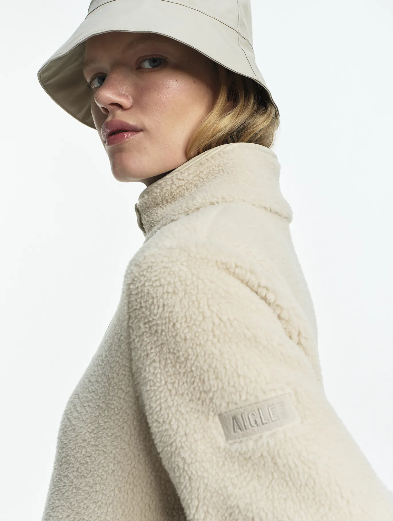 Blouson boutonné en sherpa - Beige
