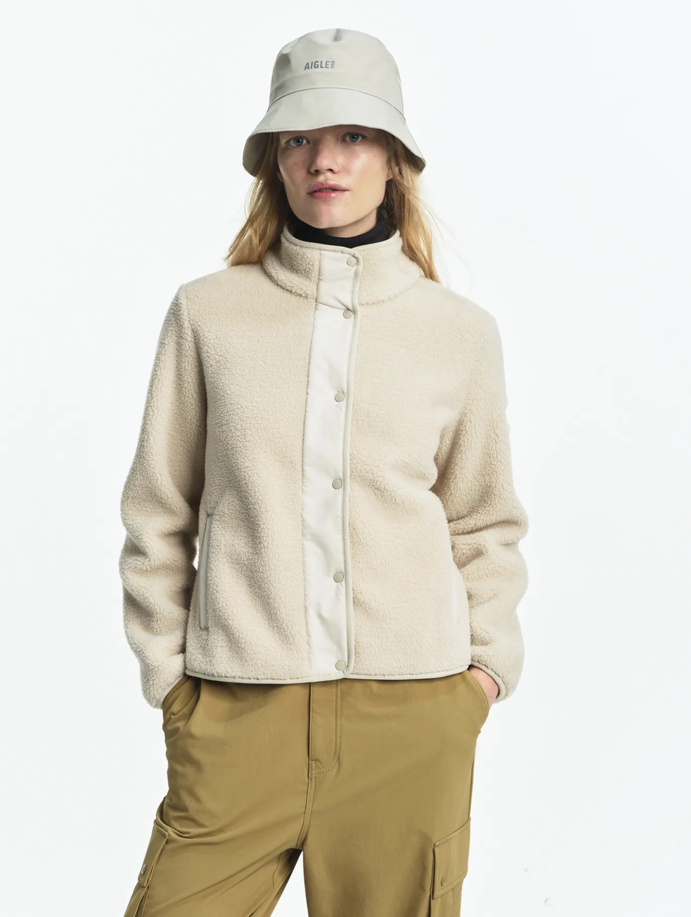 Blouson boutonné en sherpa - Beige