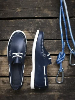 Chaussure bateau Nubila en cuir - Bleu