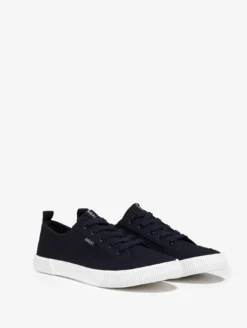La sneaker en toile indémodable - Bleu