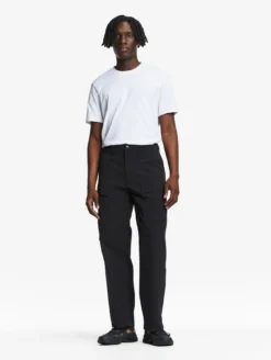 Le pantalon mixte multipoches Aigle Experience by Études - Noir