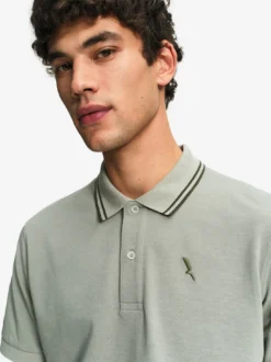 Polo Dry Fast™ à col rabattu avec logo sur la poitrine - Kaki