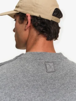 Pull marin à col rond et boutonnage épaule - Gris